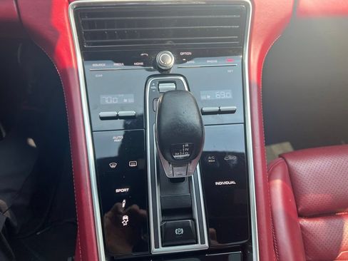 Used 2018 Porsche Panamera Turbo AWD/4WD image 20