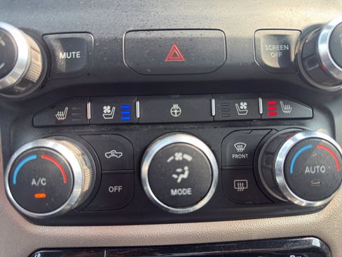 Used 2020 RAM 1500 Laramie image 18