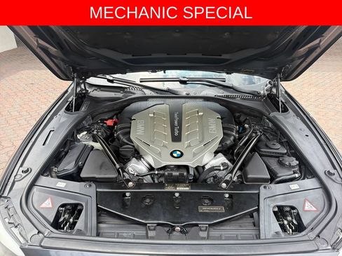 Used 2011 BMW 550i Sedan RWD image 7