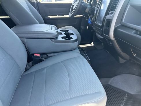 Used 2018 RAM 2500 Tradesman w/ Chrome Appearance Group AWD/4WD image 11