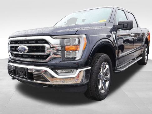 Used 2022 Ford F150 XLT w/ Equipment Group 302A High AWD/4WD image 8