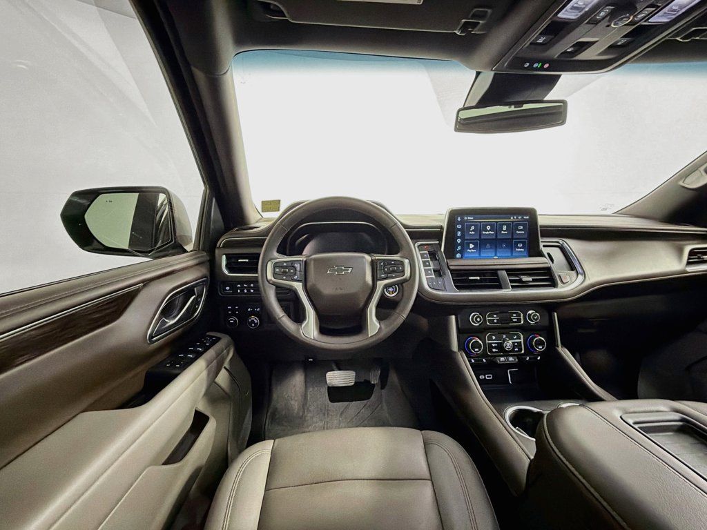 Used 2024 Chevrolet Suburban Z71 w/ Luxury Package AWD/4WD image 21