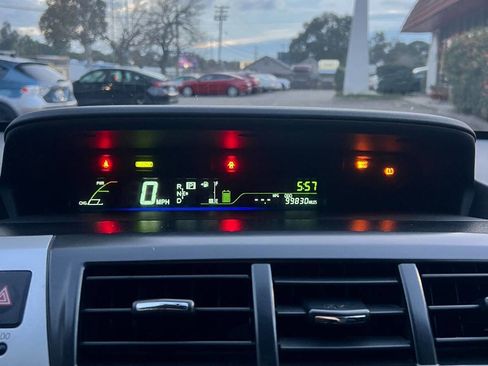 Used 2013 Toyota Prius V Two image 10