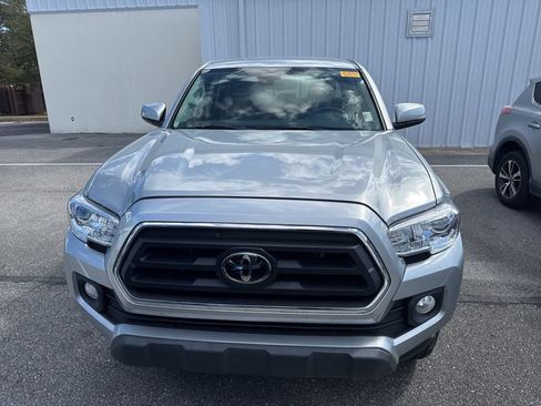 Used 2022 Toyota Tacoma SR5 image 2