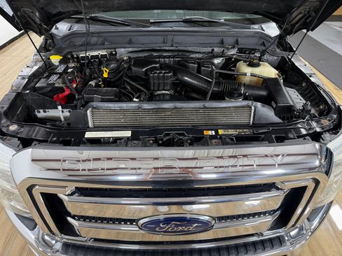 Used 2014 Ford F250 Lariat w/ Lariat Ultimate Package AWD/4WD image 11