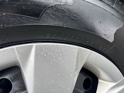 Used 2009 Toyota Camry LE image 24