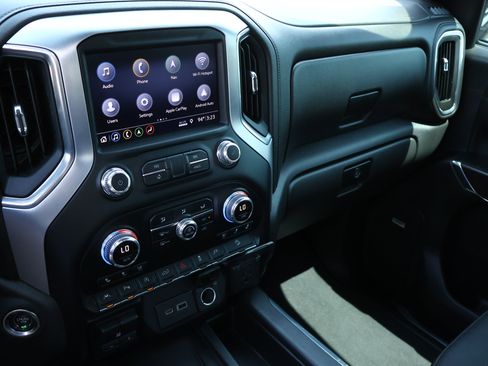 Used 2019 GMC Sierra 1500 SLT w/ SLT Premium Plus Package AWD/4WD image 20