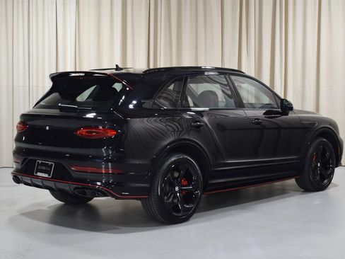 New 2025 Bentley Bentayga image 3