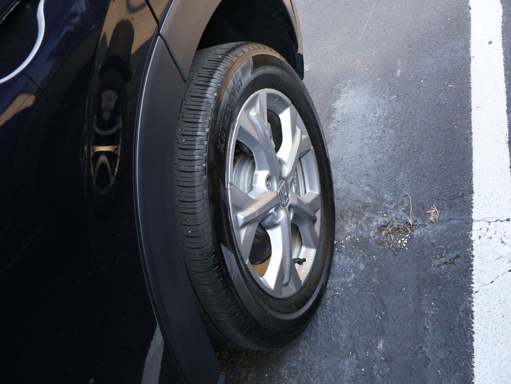 Used 2024 Honda HR-V LX image 12