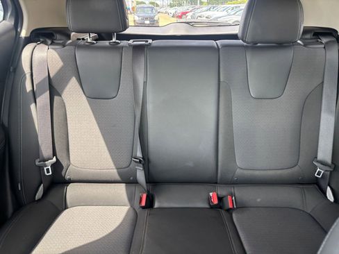 Used 2025 Buick Encore GX Preferred image 37