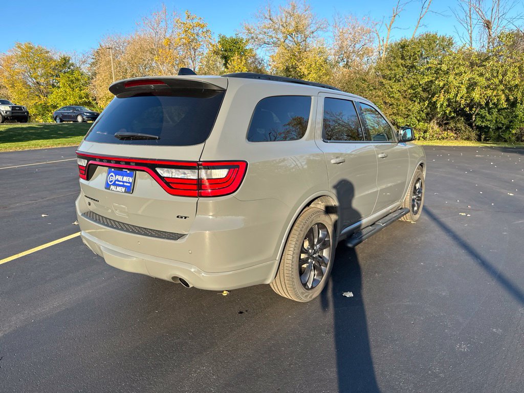 Used 2025 Dodge Durango GT AWD/4WD image 3