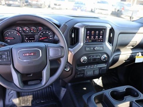 New 2026 GMC Sierra 2500 Pro w/ Convenience Package image 11