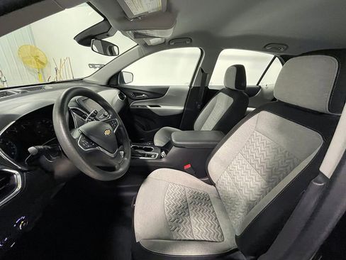Used 2023 Chevrolet Equinox LS w/ Midnight Edition image 3
