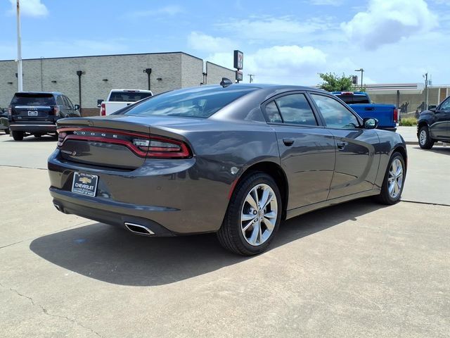 Used 2022 Dodge Charger SXT AWD/4WD image 5