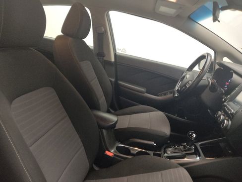 Used 2018 Kia Forte S w/ S Technology Package FWD image 21