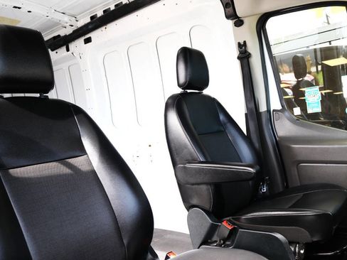 Used 2020 Ford Transit 250 Medium Roof image 24