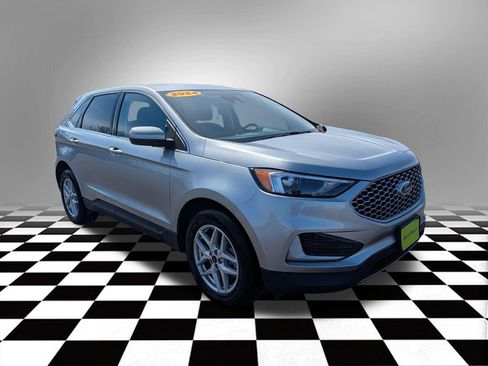 Used 2024 Ford Edge SEL image 5
