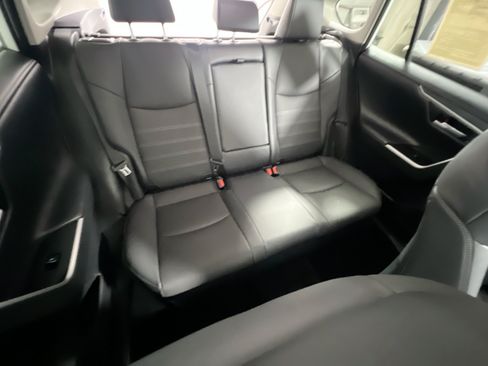 Used 2025 Toyota RAV4 Limited AWD/4WD image 33