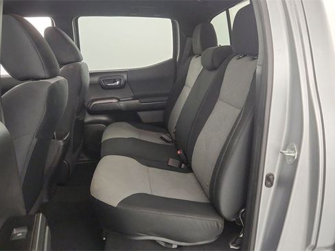 Used 2023 Toyota Tacoma TRD Off-Road image 31