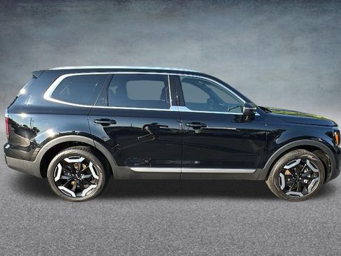 Used 2024 Kia Telluride EX w/ EX Captain's Chair Package AWD/4WD image 35