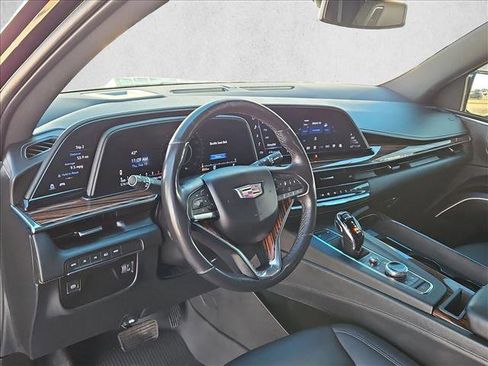 Used 2022 Cadillac Escalade Luxury w/ LPO, Floor Liner Package image 10