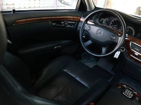 Used 2007 Mercedes-Benz S 550 image 12