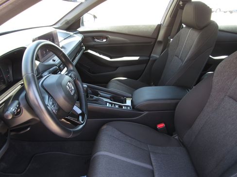 Used 2024 Honda Accord Sport image 14