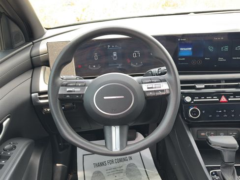 Certified 2026 Hyundai Santa Cruz SEL FWD image 12