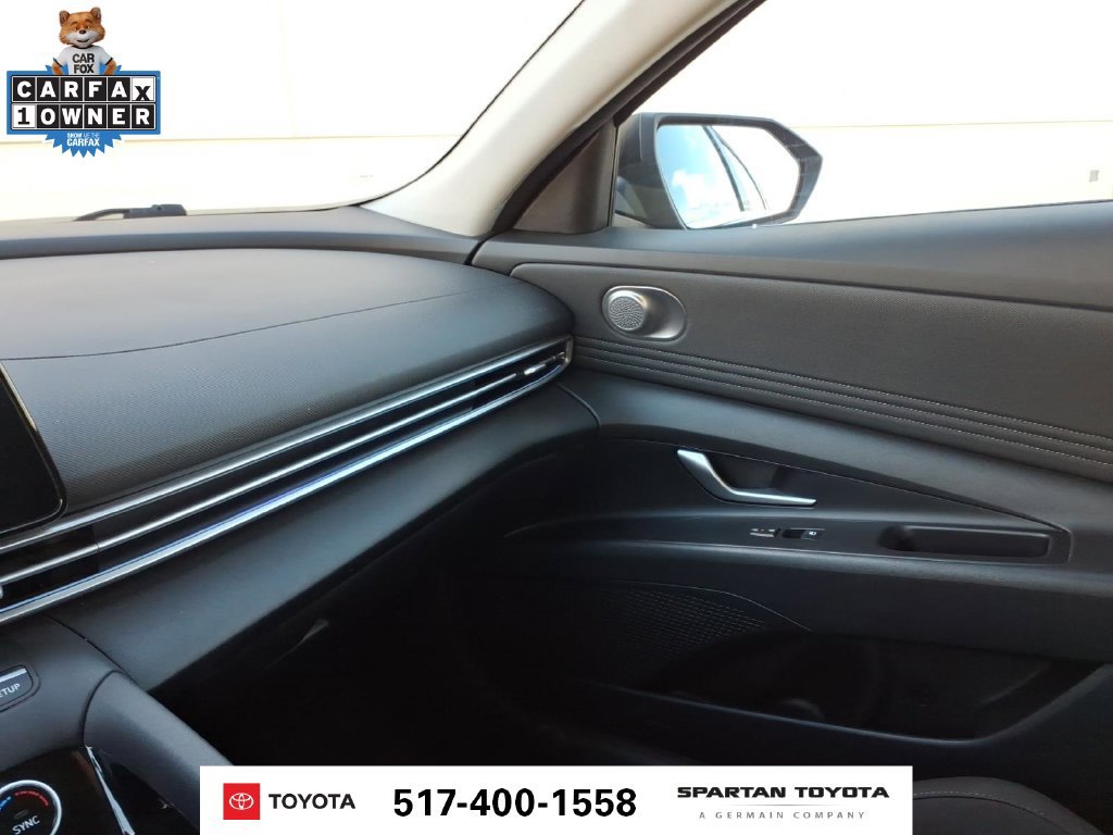 Used 2025 Hyundai Elantra SEL FWD image 25