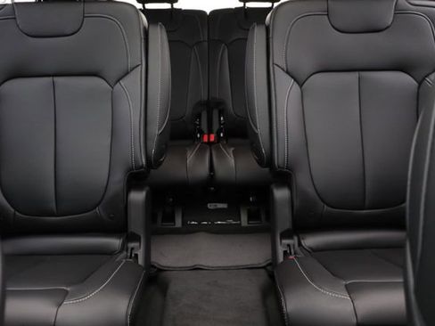 New 2026 Jeep Grand Cherokee L Limited AWD/4WD image 37