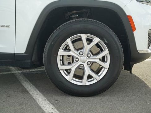 Used 2022 Jeep Grand Cherokee L Limited image 47