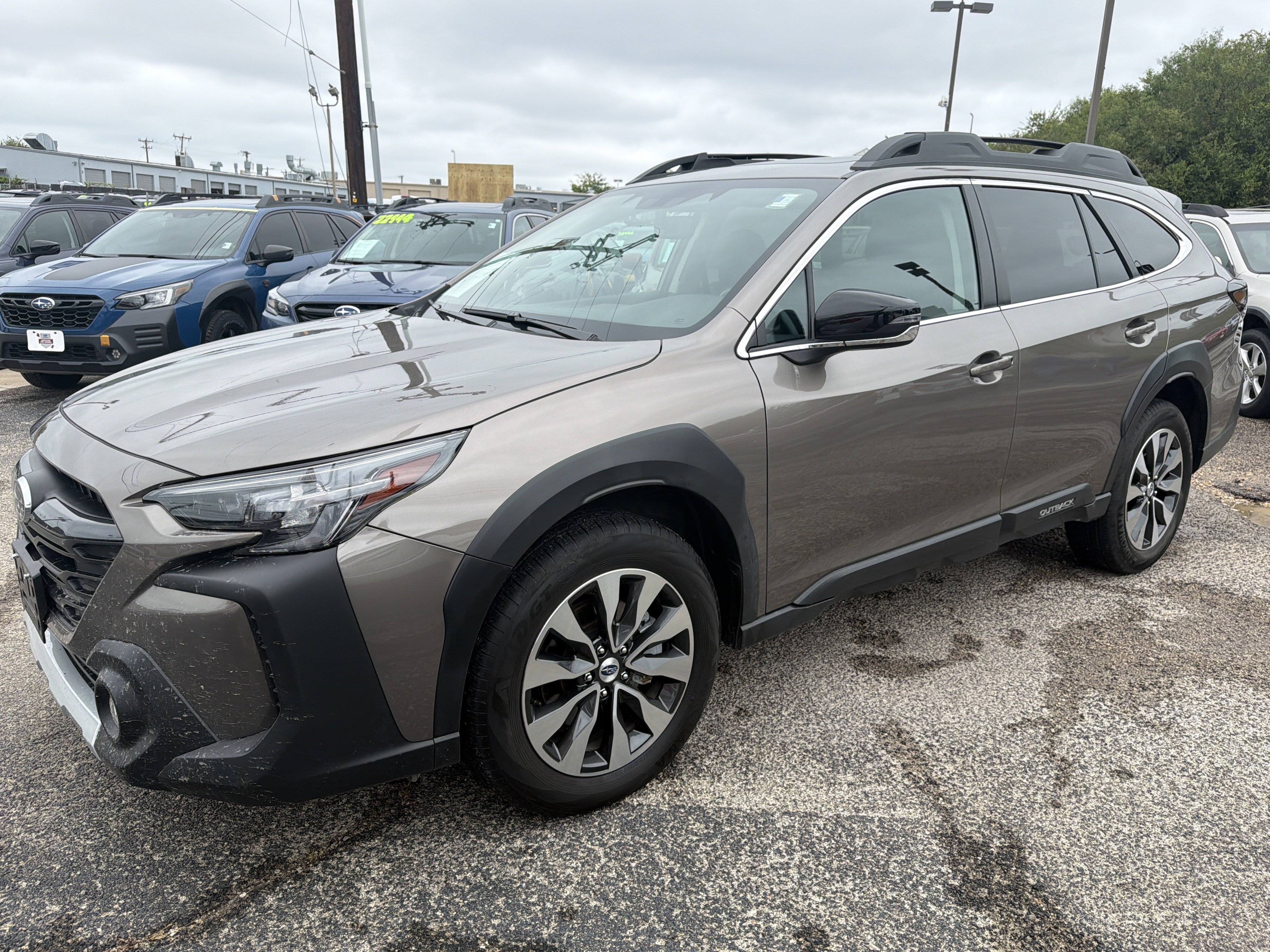 Certified 2024 Subaru Outback Limited AWD/4WD image 7