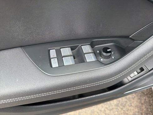 Used 2024 Audi A6 Premium Plus image 29