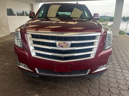 Used 2017 Cadillac Escalade Premium Luxury AWD/4WD image 9
