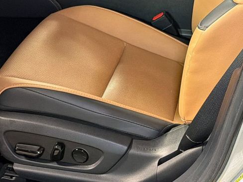 Certified 2022 Lexus ES 350 w/ Premium Package image 25