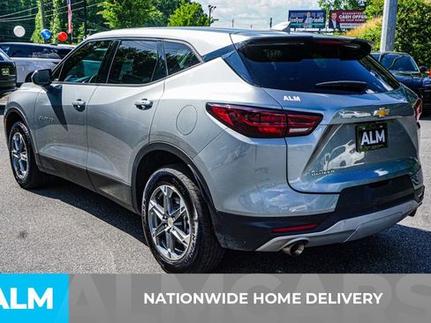 Used 2025 Chevrolet Blazer LT FWD image 5