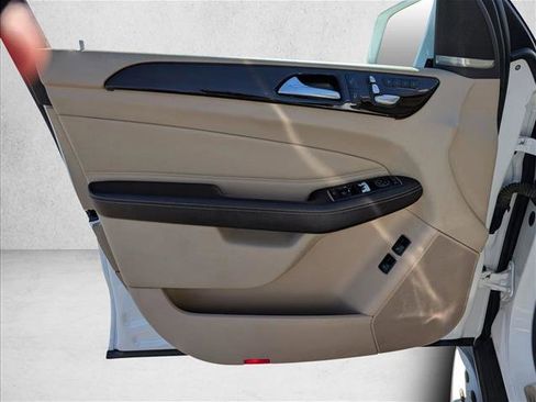 Used 2017 Mercedes-Benz GLS 450 4MATIC image 11