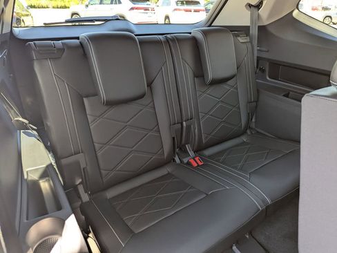 New 2026 Volkswagen Atlas SE image 35