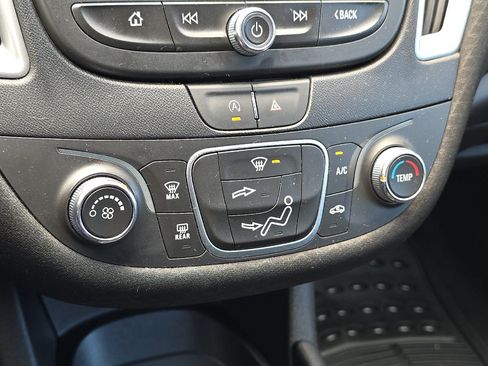 Used 2024 Chevrolet Malibu LS FWD image 21