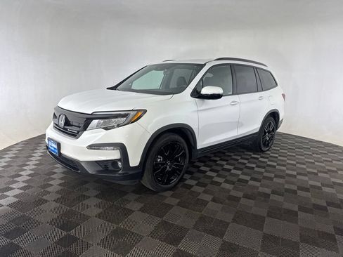 Used 2022 Honda Pilot Black Edition image 3