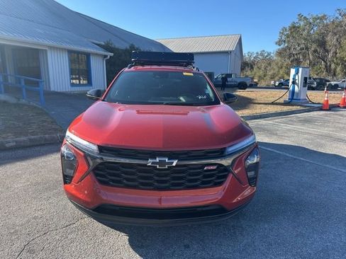 Used 2024 Chevrolet Trax RS w/ Driver Confidence Package image 8