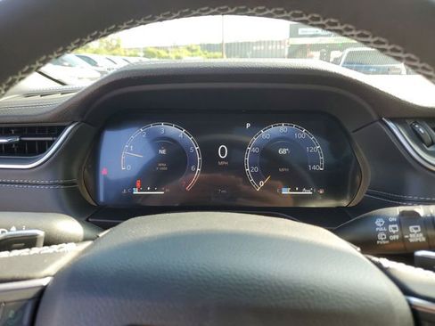 New 2025 Jeep Grand Cherokee Limited image 9