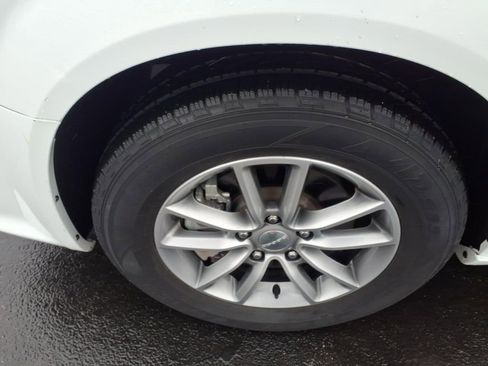 Used 2016 Dodge Grand Caravan SE FWD image 21