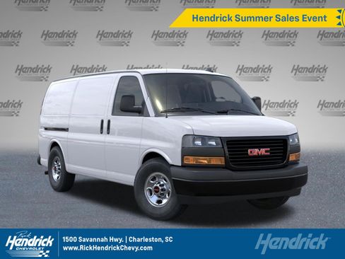 Used 2025 GMC Savana 2500 w/ Driver Convenience Package RWD image 1