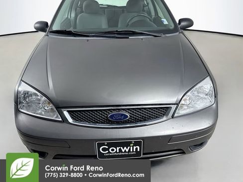 Used 2007 Ford Focus S image 2