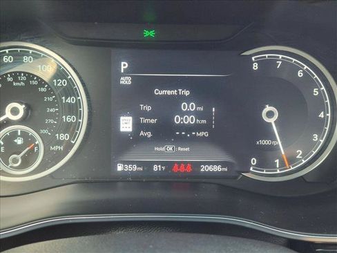 Used 2026 Genesis G70 2.5T RWD image 11