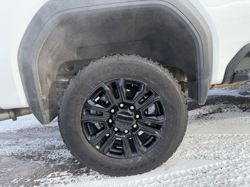 Used 2022 GMC Sierra 2500 Denali w/ Denali Ultimate Package image 21