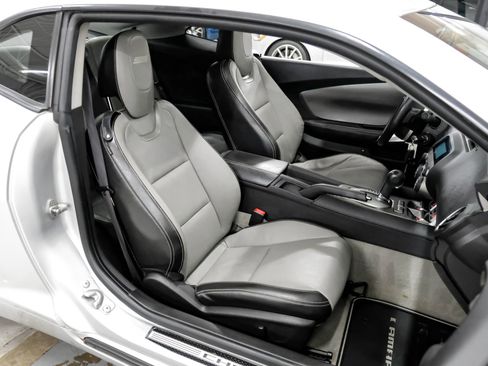 Used 2010 Chevrolet Camaro SS w/ RS Package image 29