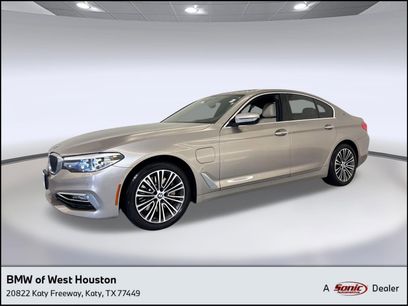 Used 2018 BMW 530e w/ Premium Package 2