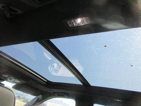 New 2026 GMC Yukon Denali w/ Sun & Power Step Package image 15